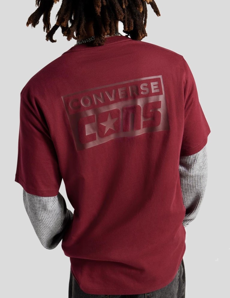 CONVERSIONE T-shirt con tee grafica bordeaux